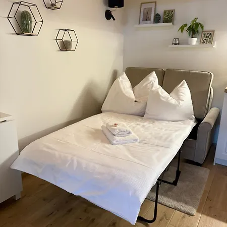 Wellness Trvalka Holiday home Hradistko (Prague-West)