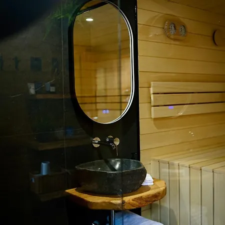 Wellness Trvalka 度假居 Hradišťko